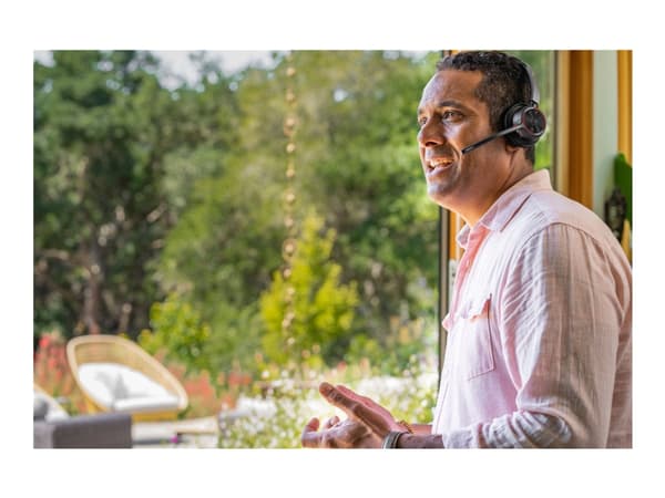 Poly Voyager 4320 - Voyager 4300 UC series - hodesett - on-ear - Bluetooth - trådløs, kablet - USB-C - svart - Zoom Certified