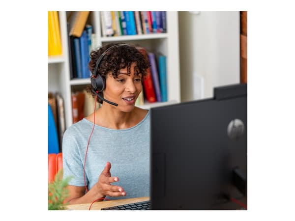 Poly Blackwire 5210 - Blackwire 5200 series - headset - på örat - kabelansluten - 3,5 mm kontakt, USB-A - svart - Certifierad för Microsoft-teams, Ce