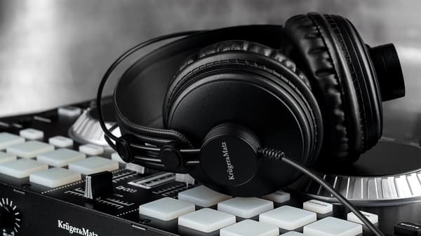 Kruger&Matz studio on-ear kuulokkeet, malli Monitor