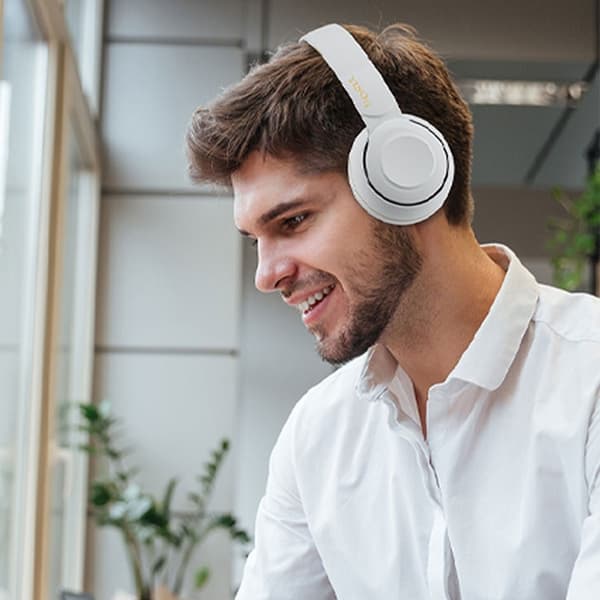 Bluetooth 5.0 langattomat kuulokkeet Over-Ear taitettavat urheilukuulokkeet – Musta