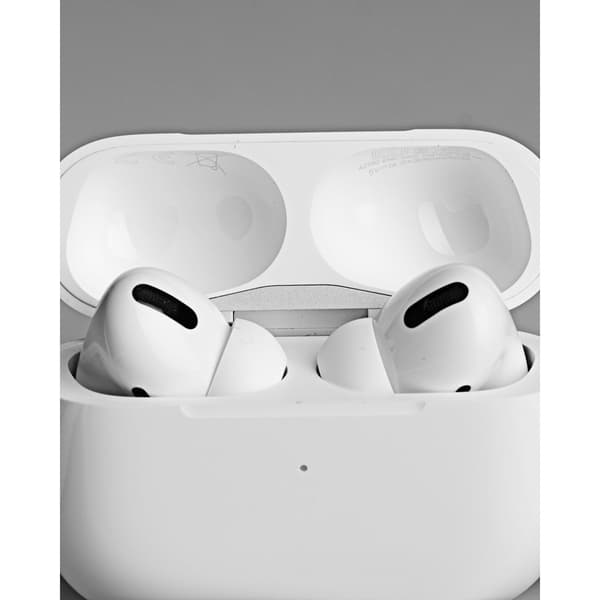 Begagnad Apple AirPods Pro (gen 1) Grade B