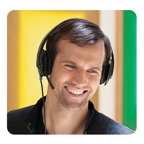 Pelikuuloke mikrofonilla Logitech V364536 Musta