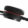 Pikkukuva 2 / 3: Kuulokkeet mikrofonilla Jabra 5393-823-309         Musta