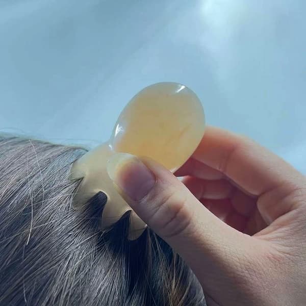 Gua Sha Hierontakampa kasvojen hoitoon