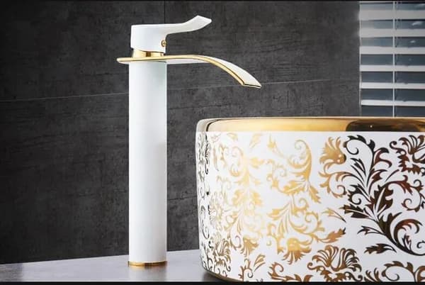 Badeværelsesarmatur, Guld Finish, Vandfaldsdesign