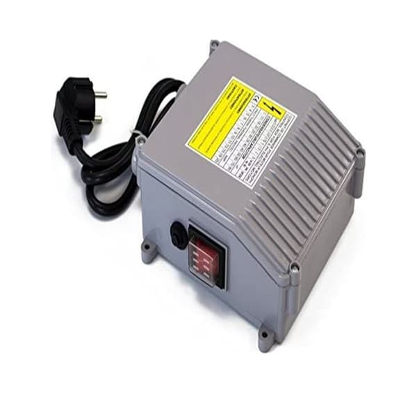 Styreboks D-BOX 0,75kW 6A 30uF Delfin