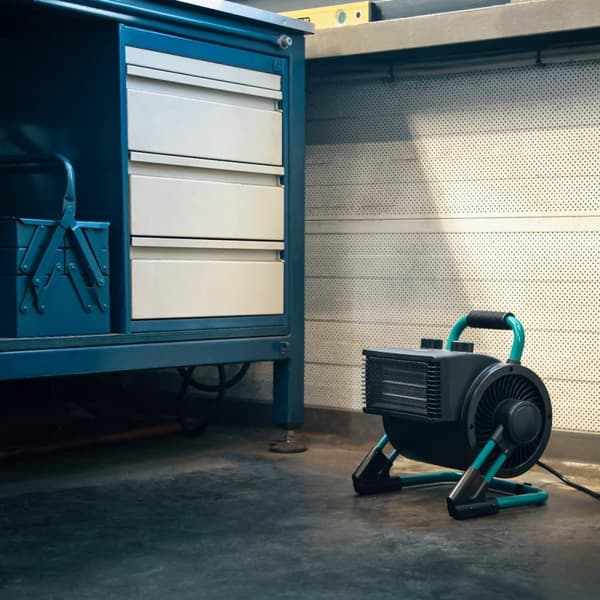 VONROC PRO Elektrisk värmefläkt – 2000W/3000W – Keramisk