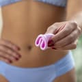 Miniatyrbillede 6 af 11: Menstruationskop med tilbehør Kuppy InnovaGoods - L
