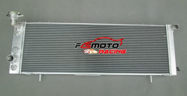 Aluminium radiator, 3-rørs design, inkluderer blæsere.