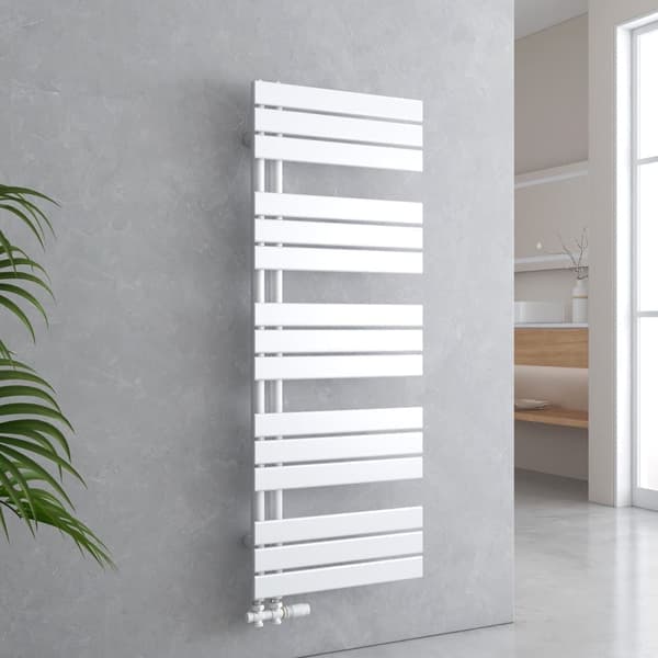 EMKE Håndklædetørrer 132x50cm - Varmt vand, sidetilslutning, fladt, hvid (661W)