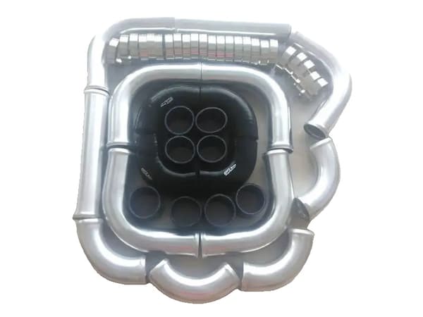 Alumiininen Turbo Intercooler -putkisto, 2.2" halkaisija, kattava asennussarja,Musta