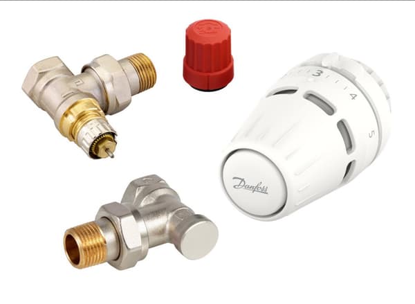 Danfoss-termostaattisarja Regus RA -venttiilillä, mutterilla + RA-N + RLV-S 15 -kulmaliitin