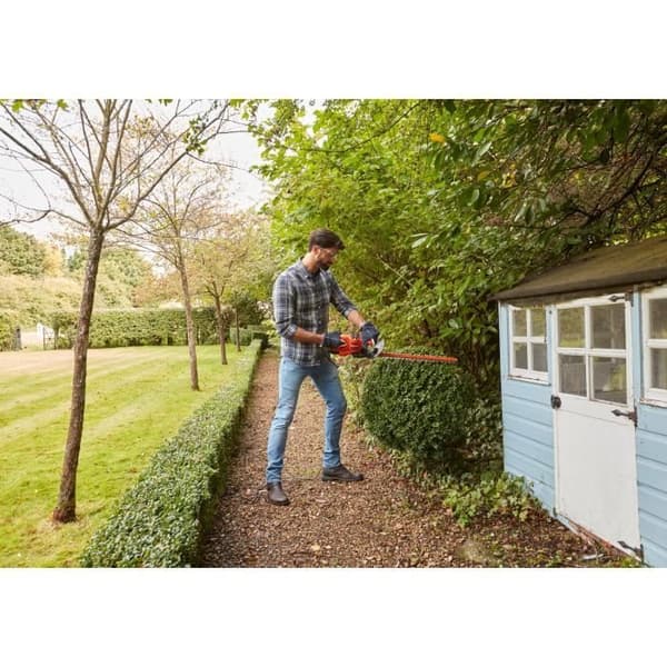BLACK & DECKER Hedge Trimmer 45cm 420W BEHT201