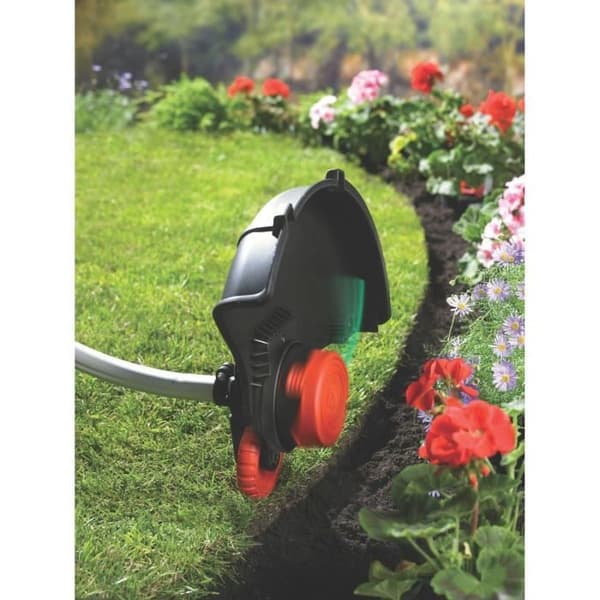 BLACK & DECKER 700W 33cm elektrisk strängtrimmer GL7033
