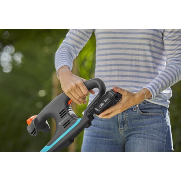 Gardena EasyCut 40/18V P4A Solo -akkupensasleikkuri