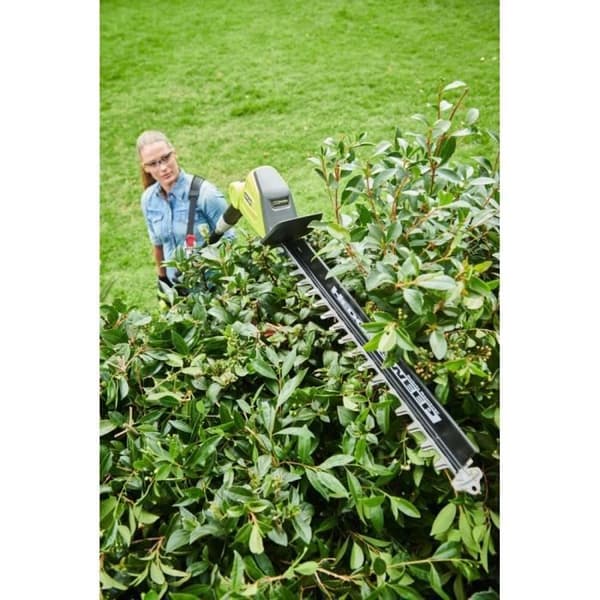 RYOBI - 36V MAXPOWER stånghäcksax - 50 cm blad - 40 cm förlängningsrör medföljer - utan batteri eller laddare - RY36PHT50A-0