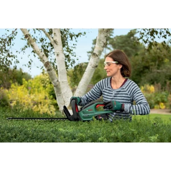 Bosch UniversalHedge Cut 18-55 sladdlös häcksax utan batteri