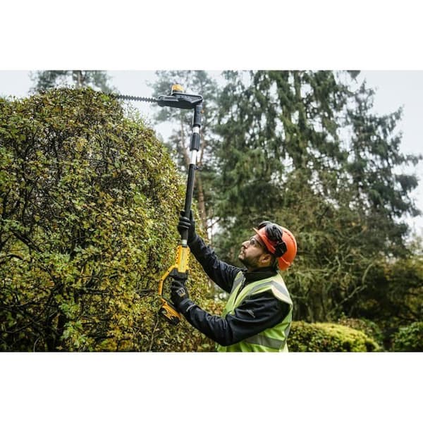 Stångmonterad häcksax - DEWALT - DCMPH566N-XJ - 18V - 180° justerbart huvud - 3,35 m