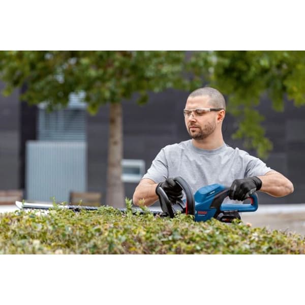 Häcksax - Bosch - GHE 18V-60 - Borstles motor - Kapacitet för beskärning 20 mm - Anti-blockeringssystem