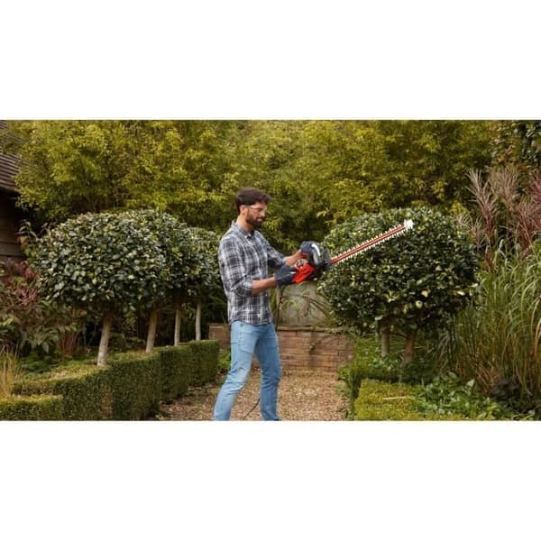 Häcksax med sladd - SVART+DECKARE - BEHTS451-QS - 550 W - 60 cm - Sågbladsspets