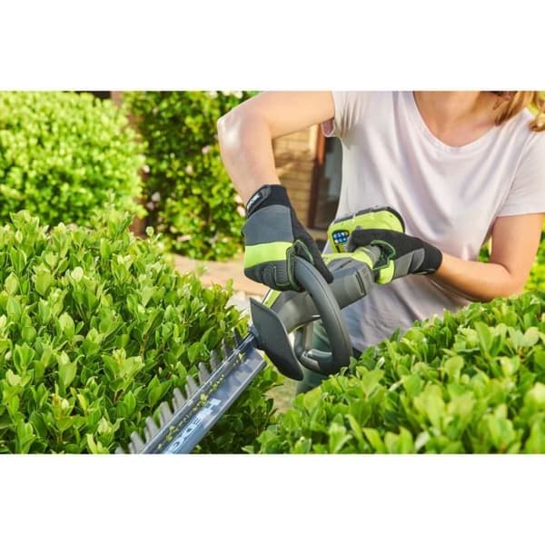 RYOBI - LINEA 18V ONE+ häcksax - in-line design - 45 cm blad - 22 mm avstånd - utan batteri eller laddare - RY18HT45A-0