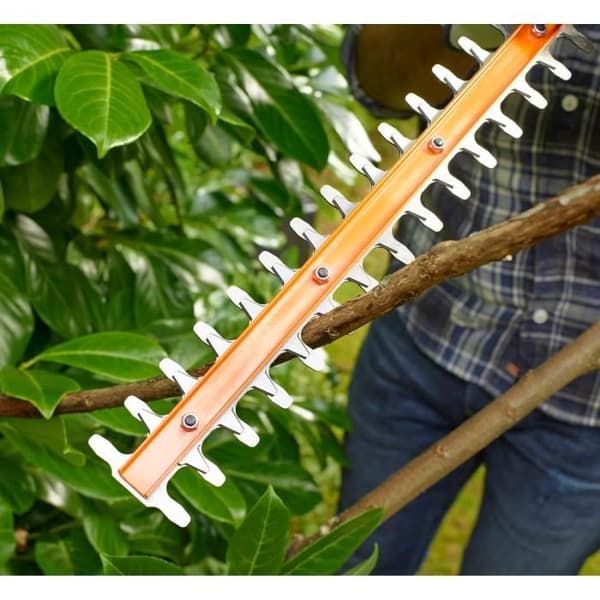 BLACK & DECKER Häcksaxar 45 cm 420 W BEHT201