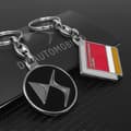 Miniatyrbild 4 av 4: Officiell DS Performance nyckelring i metall