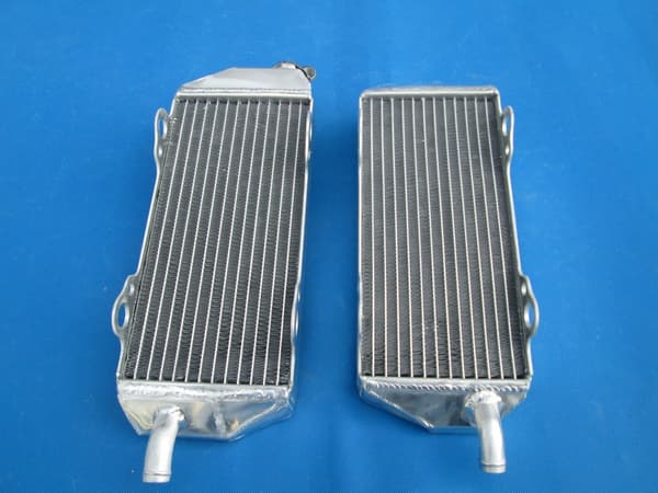 L&R Alloy Alumiinijäähdytin, Sopii 2001-2006 Gas Gas EC250:lle, Kevyt rakenne, Tehokas jäähdytys