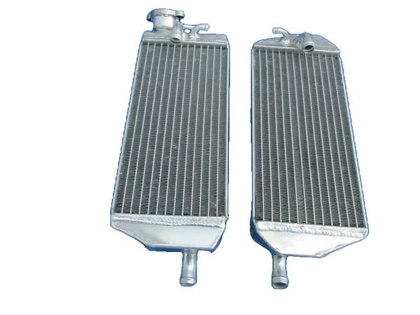 L&R Alloy Alumiinijäähdytin, Sopii 2001-2006 Gas Gas EC250:lle, Kevyt rakenne, Tehokas jäähdytys
