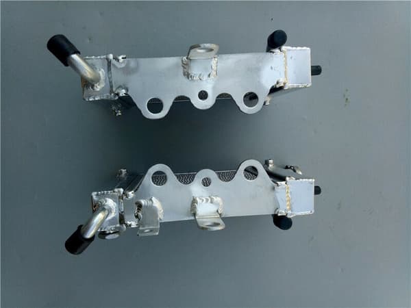 Aluminiumradiator, vakuumloddningsteknologi, TIG-svejset for holdbarhed, spejlpoleret finish
