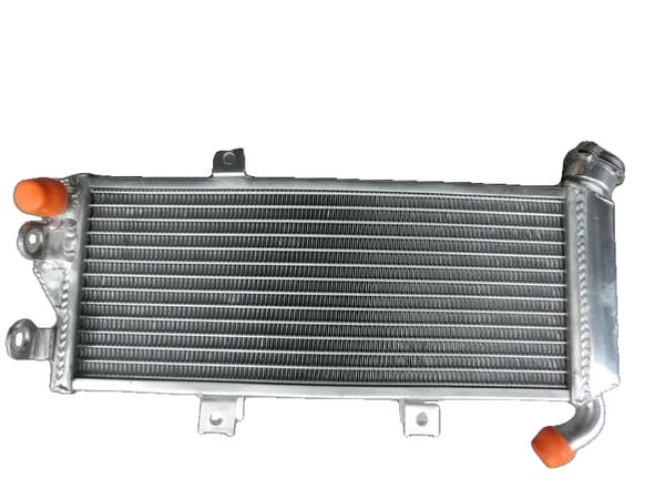 Alle aluminiumradiatorer, passer til 2009-2011 Kawasaki EX650 Ninja 650, holdbar konstruktion, letvægtsdesign.