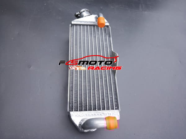 YAMAHA YZ80E1 Aluminiumkylare, Anpassad Passform, Hållbart Material, Effektiv Kylning