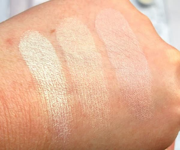 Revolution Makeup Strobe Lighting 3 Strobe Highlighter Palette
