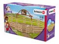 Pikkukuva 1 / 5: Schleich Horse Club - Karsina sisäänkäynti portilla