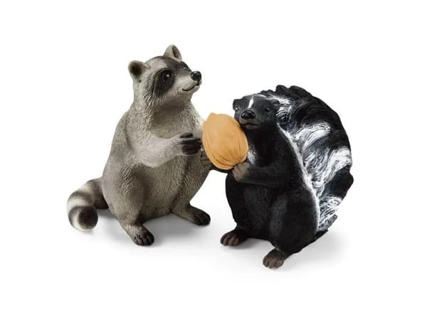 Schleich Hunt for the nut