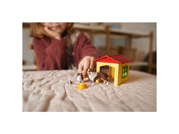 schleich Friendly Dog House, 3 vuosi/vuosia, Monivärinen