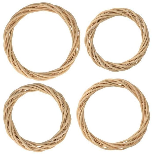 4 flätade kransar Ø 15 till 30 cm