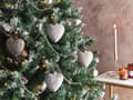 Miniatyrbilde 2 av 6: Sett med 4 håndlagde julekuler i grått glass, hjerteformede, hengende juletrekuler til juletreet Holiday Decor