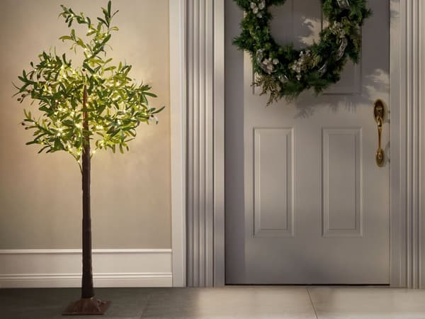 Kunstig juletre med LED-lys Grønn PVC 180 cm Dekorasjon Skandinavisk stil Utendørs- og innendørsbruk