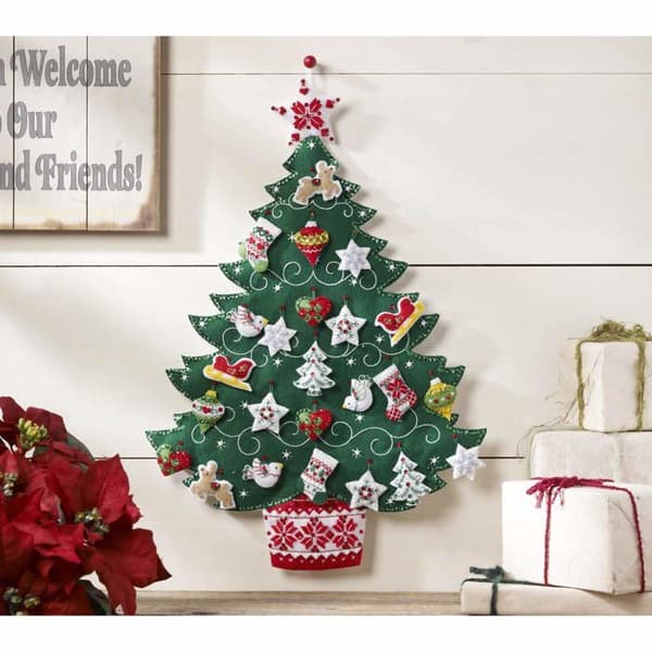 Bucilla - 86584 - Adventskalender Filt Applique Kit - Nordic Tree Design - 43,2 x 61 cm - 43,2 x 61 cm