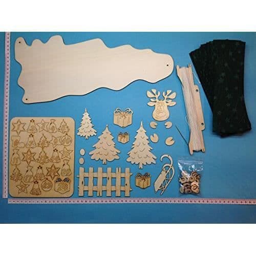 Petras Bastel Nyheter Petra S Bricolage-Nyheter Bricolage-kit för adventskalender Ren med stängsel med delar