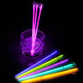 Miniatyrbild 1 av 2: Pipsticks – drinkpinne som är självlysande