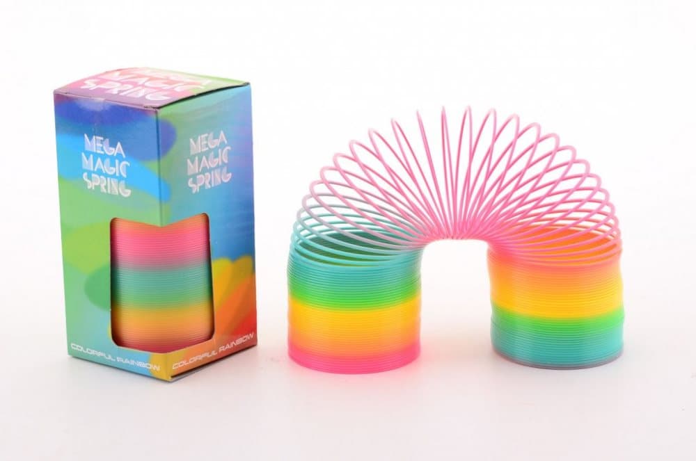 XL slinky i klassiska regnbågsfärger