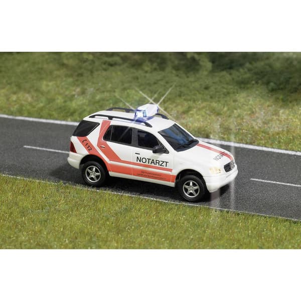 Busch 5631 H0 Byggmodell Utryckningsfordon Mercedes Benz M-klass akutläkare