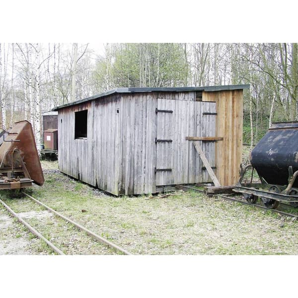 Busch 12380 H0 Militärjärnväg lokstall