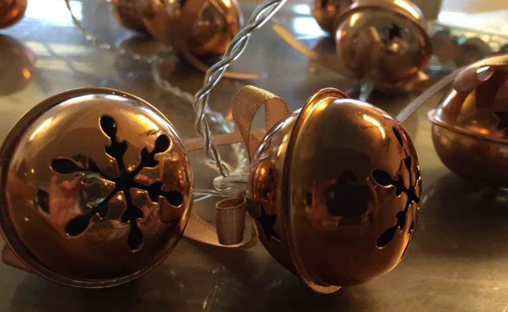 LED-slinga Bjällror guld 10 lampor Timer