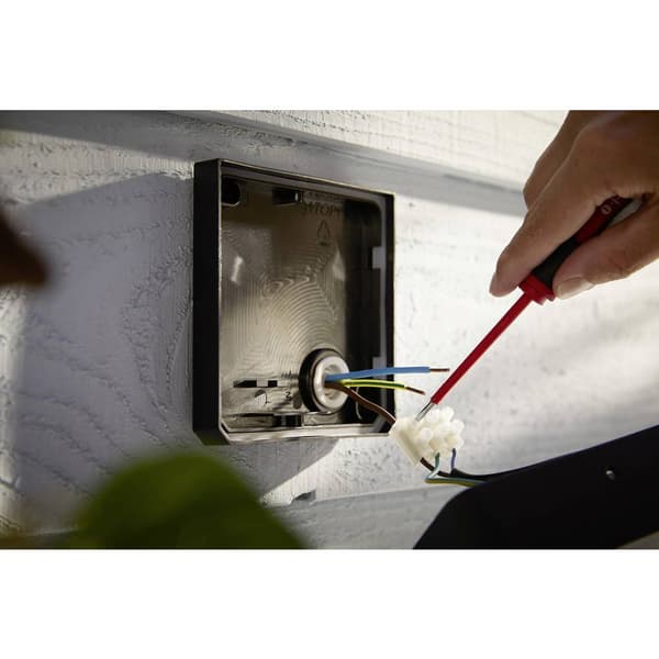 Hue LED-utomhuslampa 1743530P7 Discover LED fast installerad 30 W RGBW