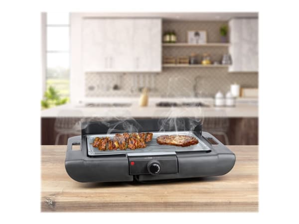 Clatronic BQ3507 Table Elektrisk grill med lutad skärm, med manuell temperaturinställning Svart