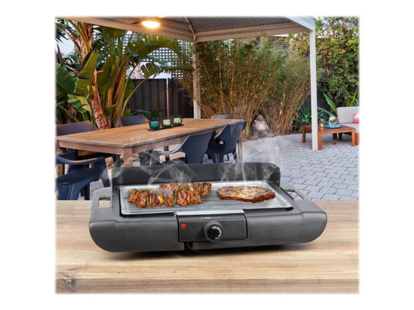 Clatronic BQ3507 Table Elektrisk grill med lutad skärm, med manuell temperaturinställning Svart