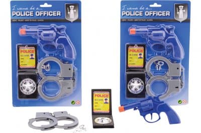 Poliskit, 4 delar